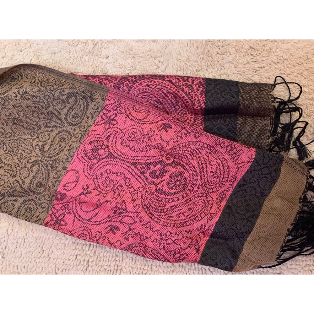 NWOT Boho Hippie Paisley Scarf Large Size - Picture 4 of 7